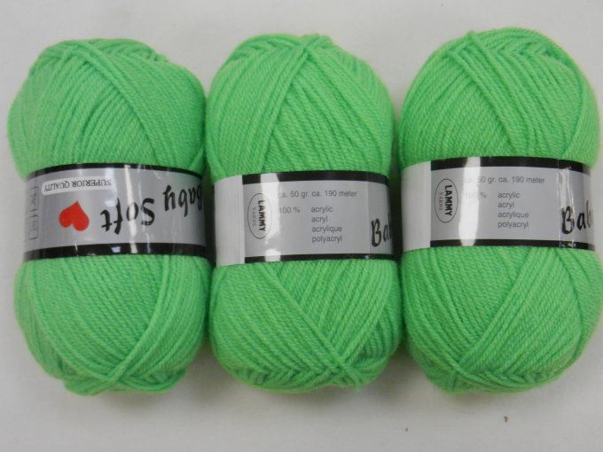 lot 436 : 3 baby vert