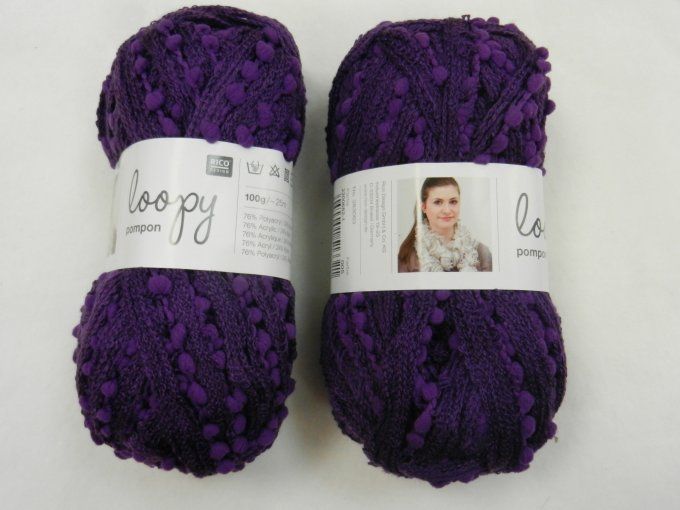 lot 441 : 2 loopy violet