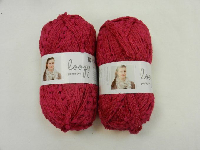 lot 453 : 2 loopy pompon rose