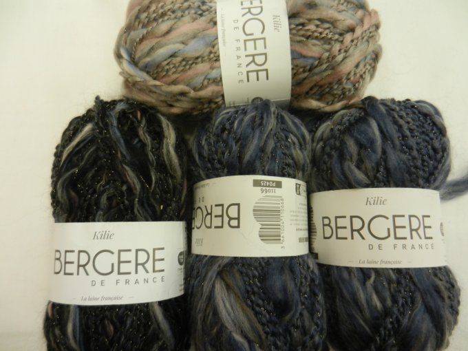 lot 86 : 4 pelotes bergere mixte killie