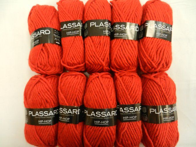 lot 110 : 10 pelotes plassard hip hop rouge