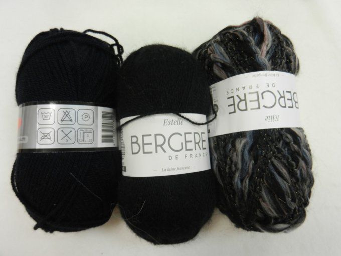 lot 247 : 3 mix noir