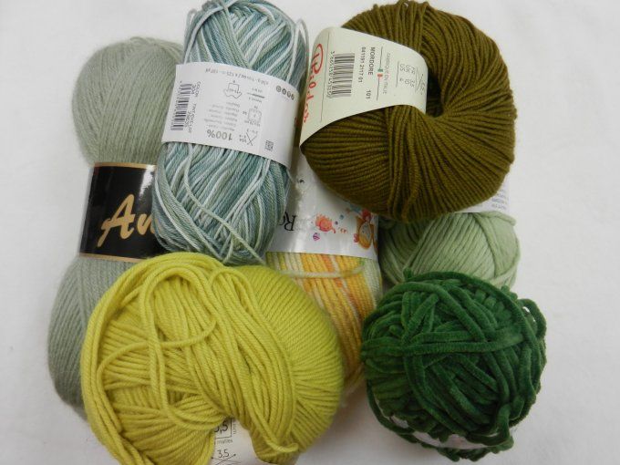 lot 253 : 7 mix jaune vert