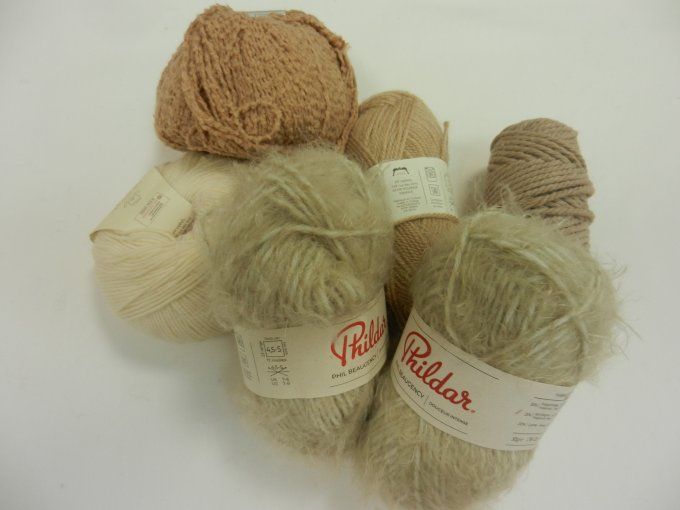 n°67 lot 6 pelotes mixte beige phildar